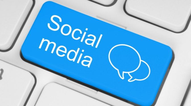Blog 5 Ways Social Media Can Help Your Procurement Career cover photo