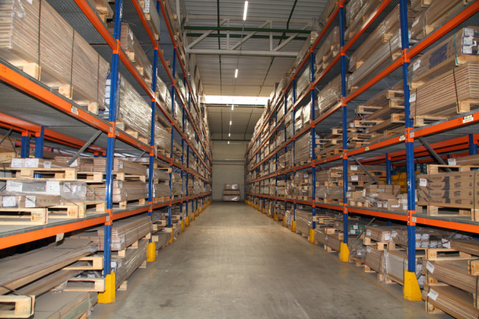 Warehouse technology and automation in supply chain management Warehouse technology and automation in supply chain management